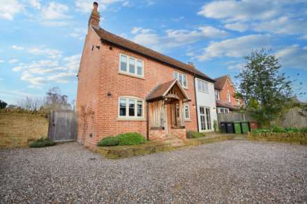 4 Bedroom Detached, Main Road, Bredon, Tewkesbury, Gloucestershire