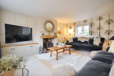Main Road, Bredon, Tewkesbury, Gloucestershire, Image 4