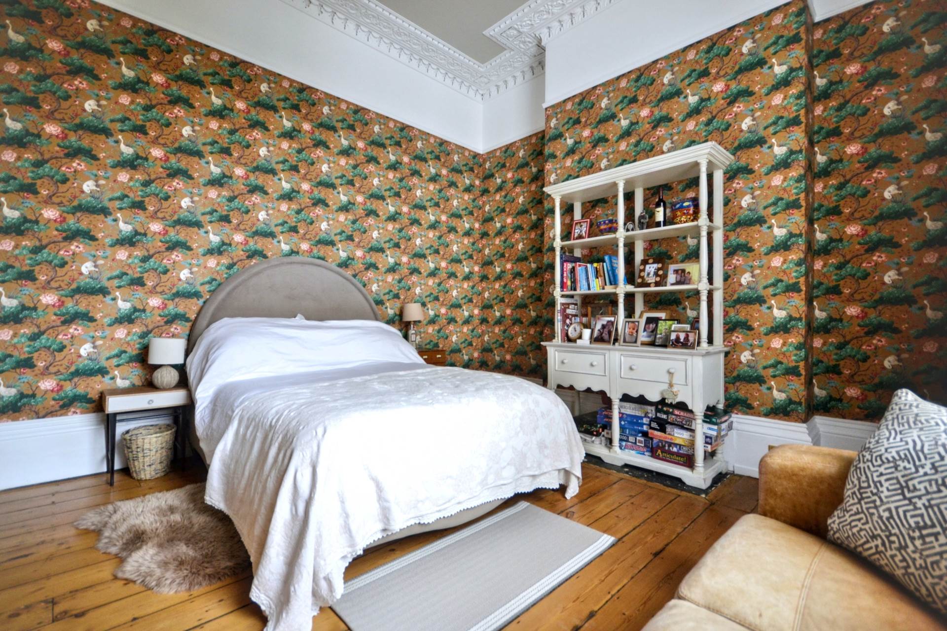 Pittville Lawn, Pittville, Cheltenham, Gloucestershire, Image 19