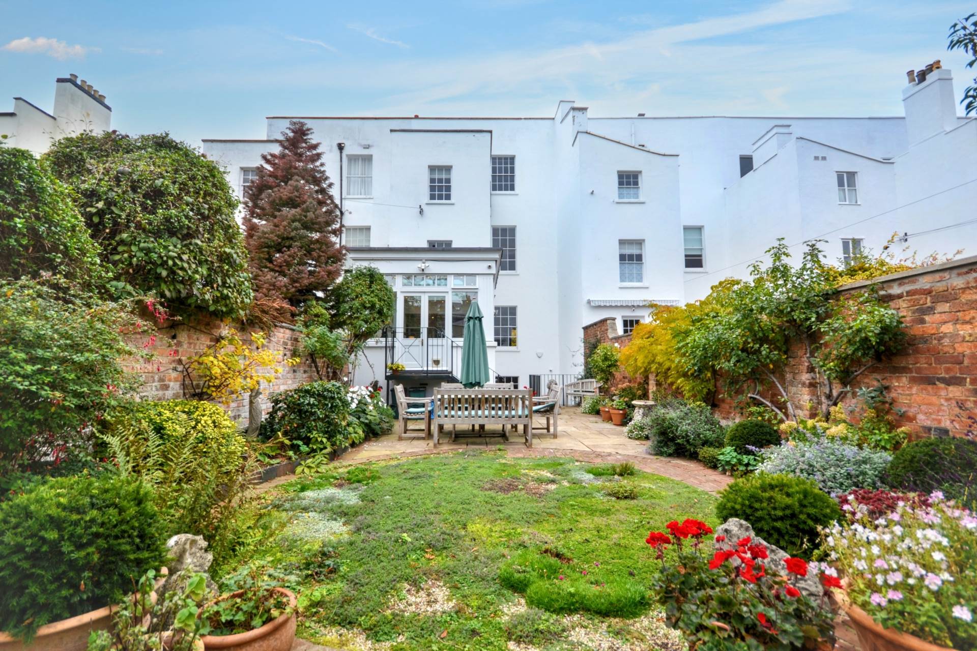 Pittville Lawn, Pittville, Cheltenham, Gloucestershire, Image 2