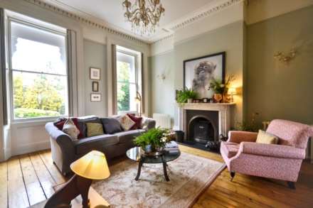 Pittville Lawn, Pittville, Cheltenham, Gloucestershire, Image 5