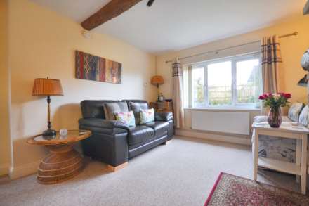 A four bedroom detached home with one bedroom detached annex, Image 38