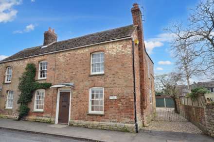3 Bedroom Semi-Detached, High Street, Kemerton, Tewkesbury, Gloucestershire