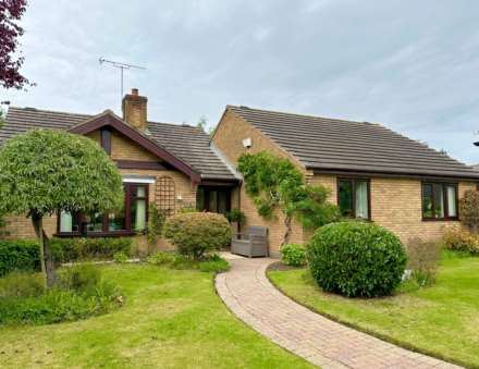 3 Bedroom Detached, The Acre, Defford, Pershore, Worcestershire