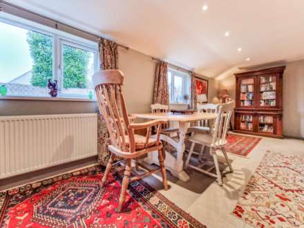 St Margarets Road, Alderton, Tewkesbury, Gloucestershire, Image 11