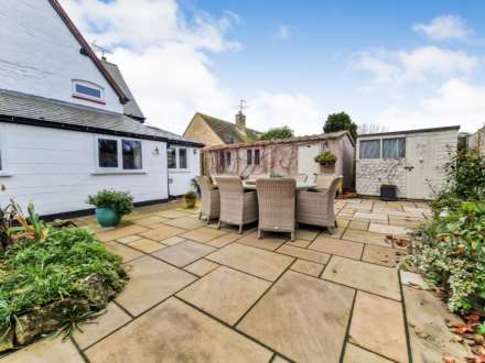 St Margarets Road, Alderton, Tewkesbury, Gloucestershire, Image 24