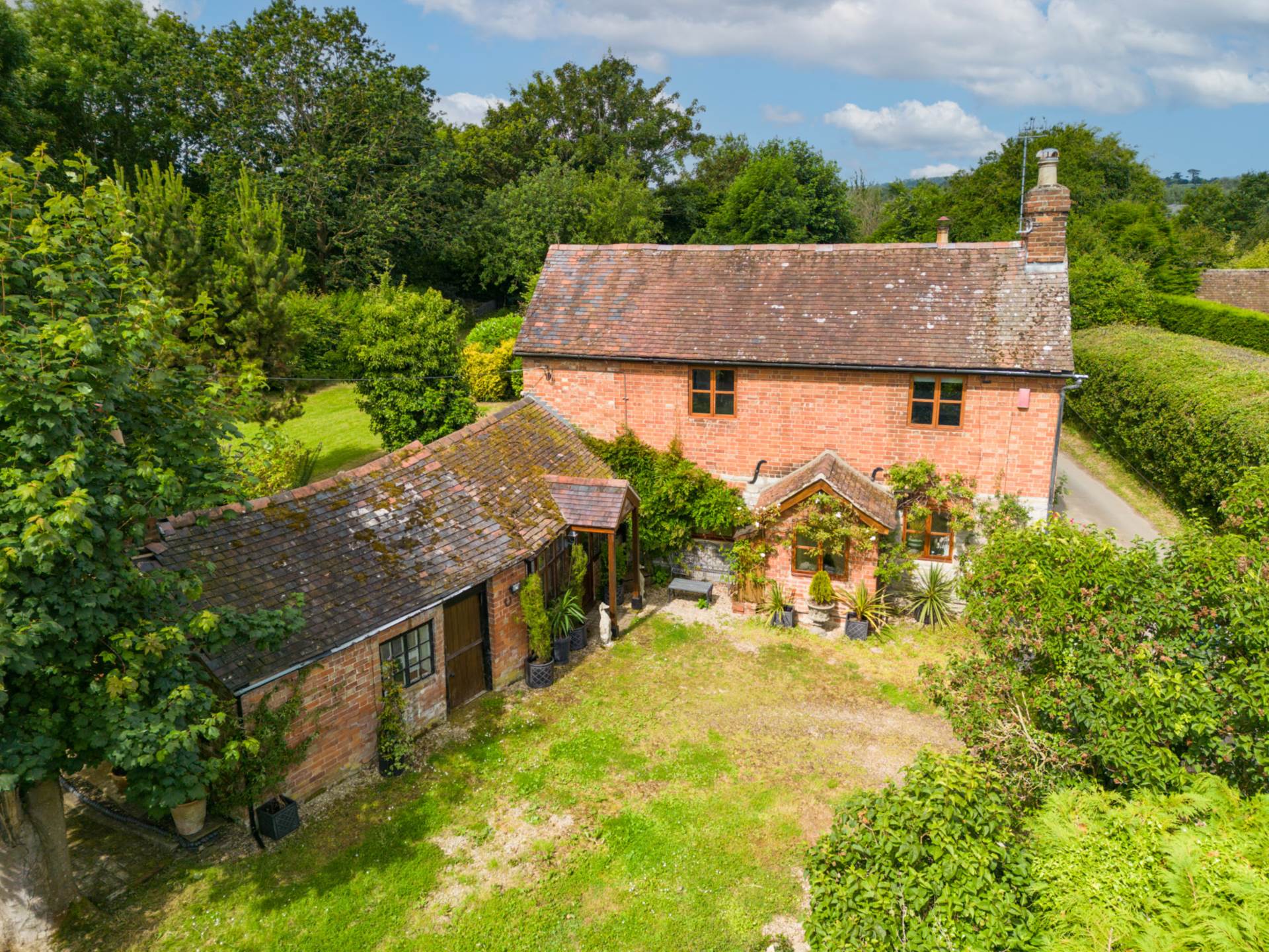 The Leigh, Gloucestershire, Image 24