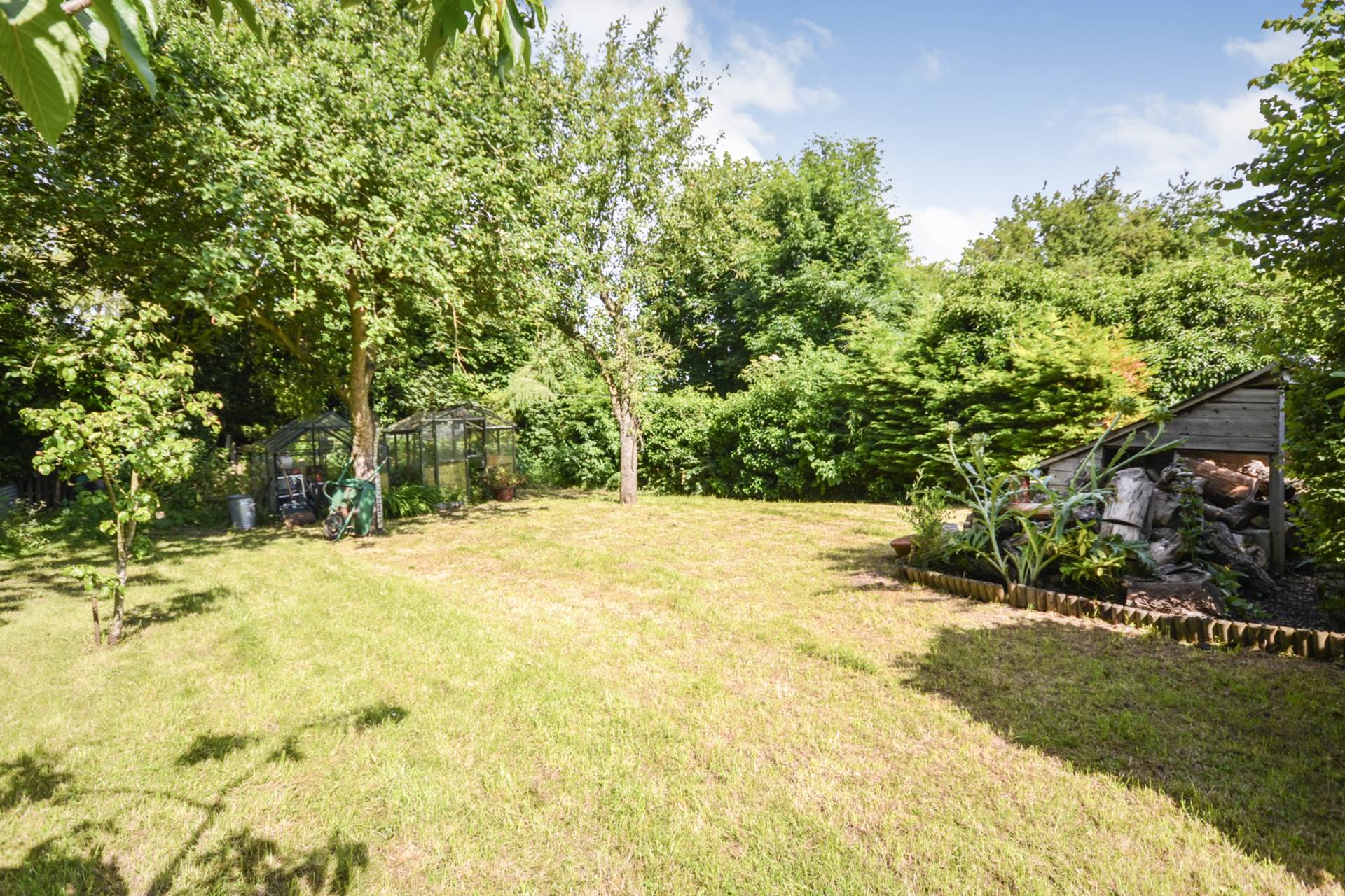 The Leigh, Gloucestershire, Image 25