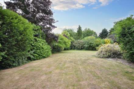 Corse Lawn, Gloucester, Gloucestershire, Image 2