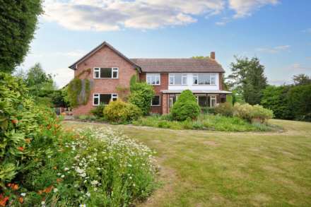 Corse Lawn, Gloucester, Gloucestershire, Image 25