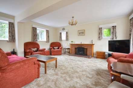 Corse Lawn, Gloucester, Gloucestershire, Image 3