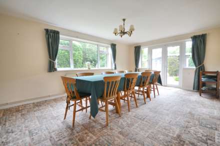 Corse Lawn, Gloucester, Gloucestershire, Image 5