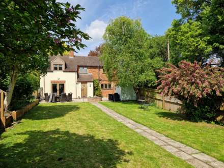 3 Bedroom Detached, The Street, Tirley, Gloucestershire