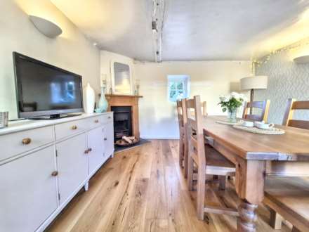 Main Road, Bredon, Tewkesbury, Gloucestershire, Image 12