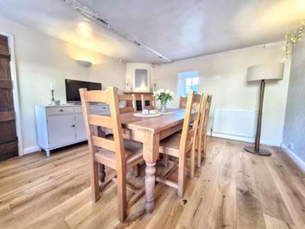 Main Road, Bredon, Tewkesbury, Gloucestershire, Image 13