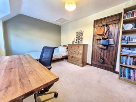 Main Road, Bredon, Tewkesbury, Gloucestershire, Image 25