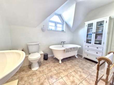 Main Road, Bredon, Tewkesbury, Gloucestershire, Image 30