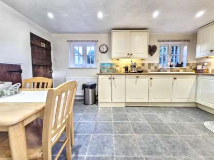 Main Road, Bredon, Tewkesbury, Gloucestershire, Image 7