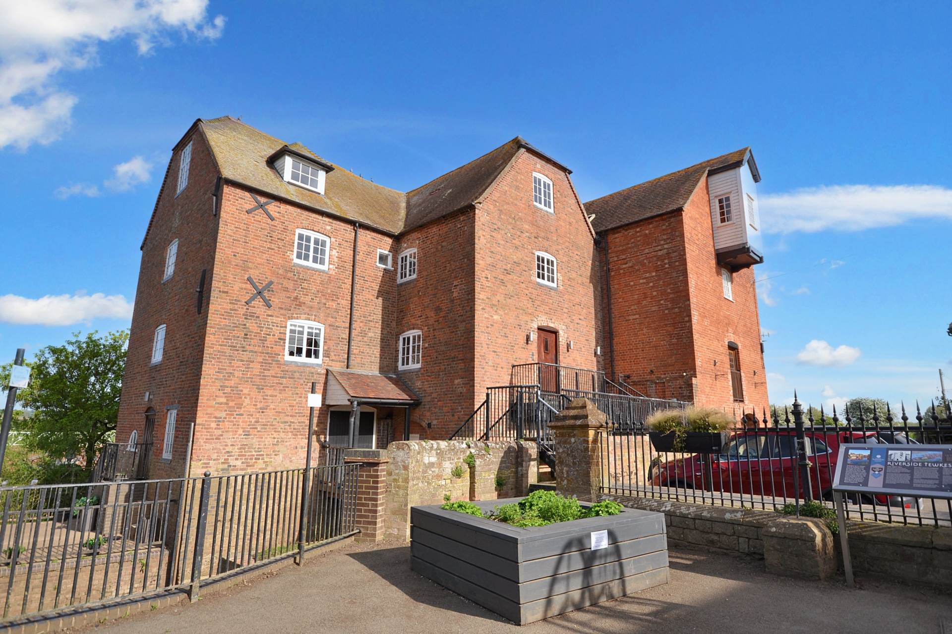Mill Street, Tewkesbury, Gloucestershire, Image 28