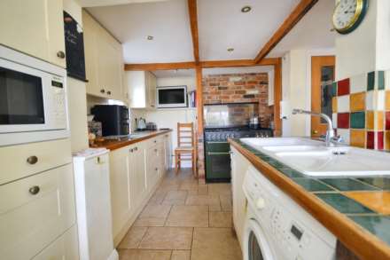 Willow Bank Road, Alderton, Tewkesbury, Gloucestershire, Image 10