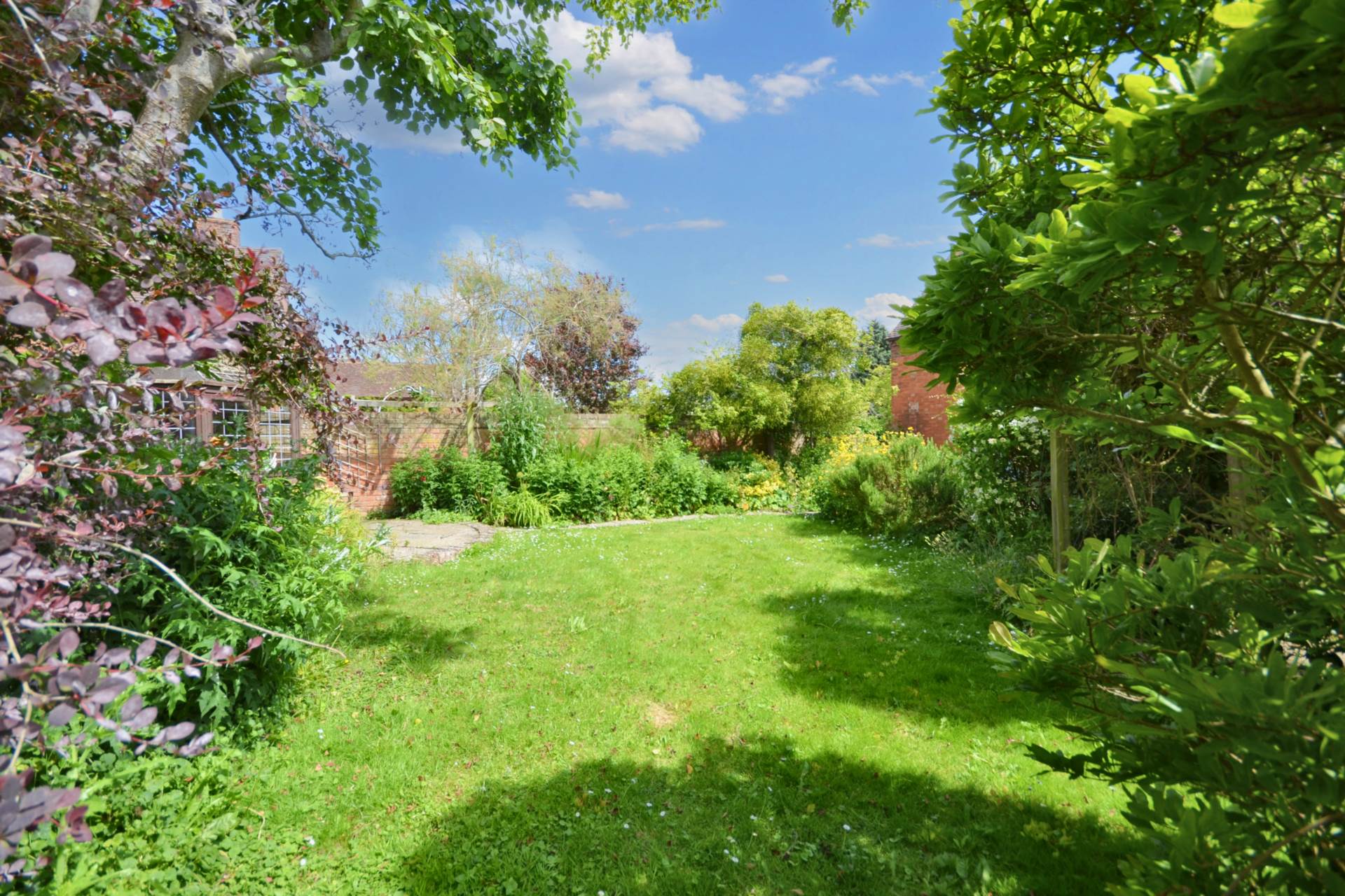 Aston-On-Carrant, Tewkesbury, Gloucestershire, Image 2