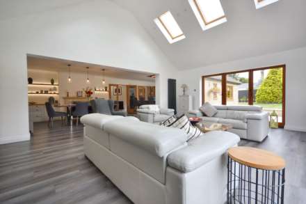 Branch Road, The Reddings, Cheltenham, Gloucestershire, Image 14