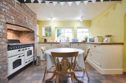 Church Street, Eckington, Worcestershire, Image 7