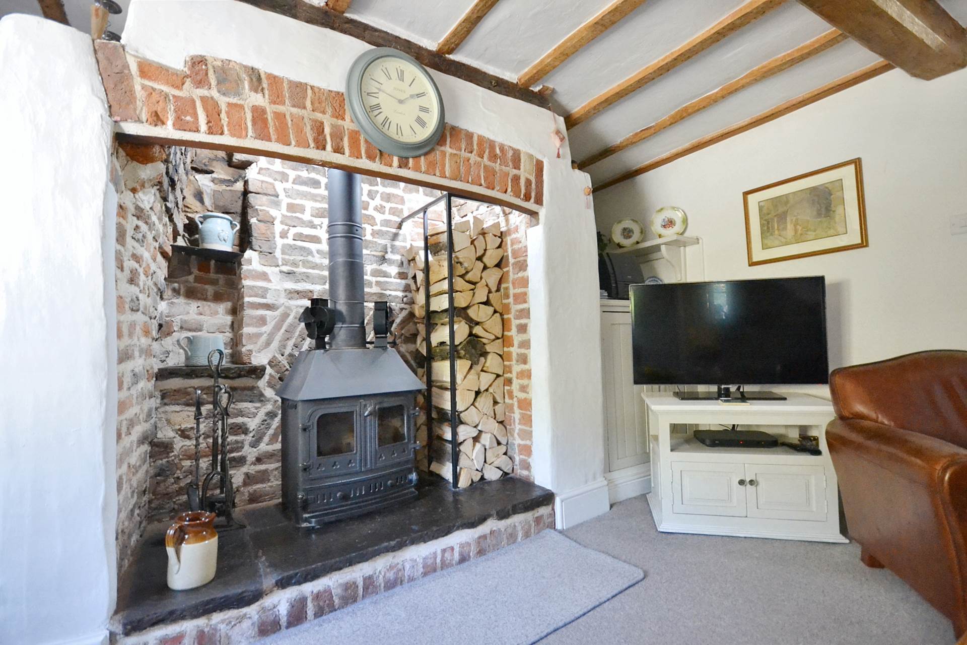 The Cross, Ripple, Tewkesbury. Gloucestershire, Image 6