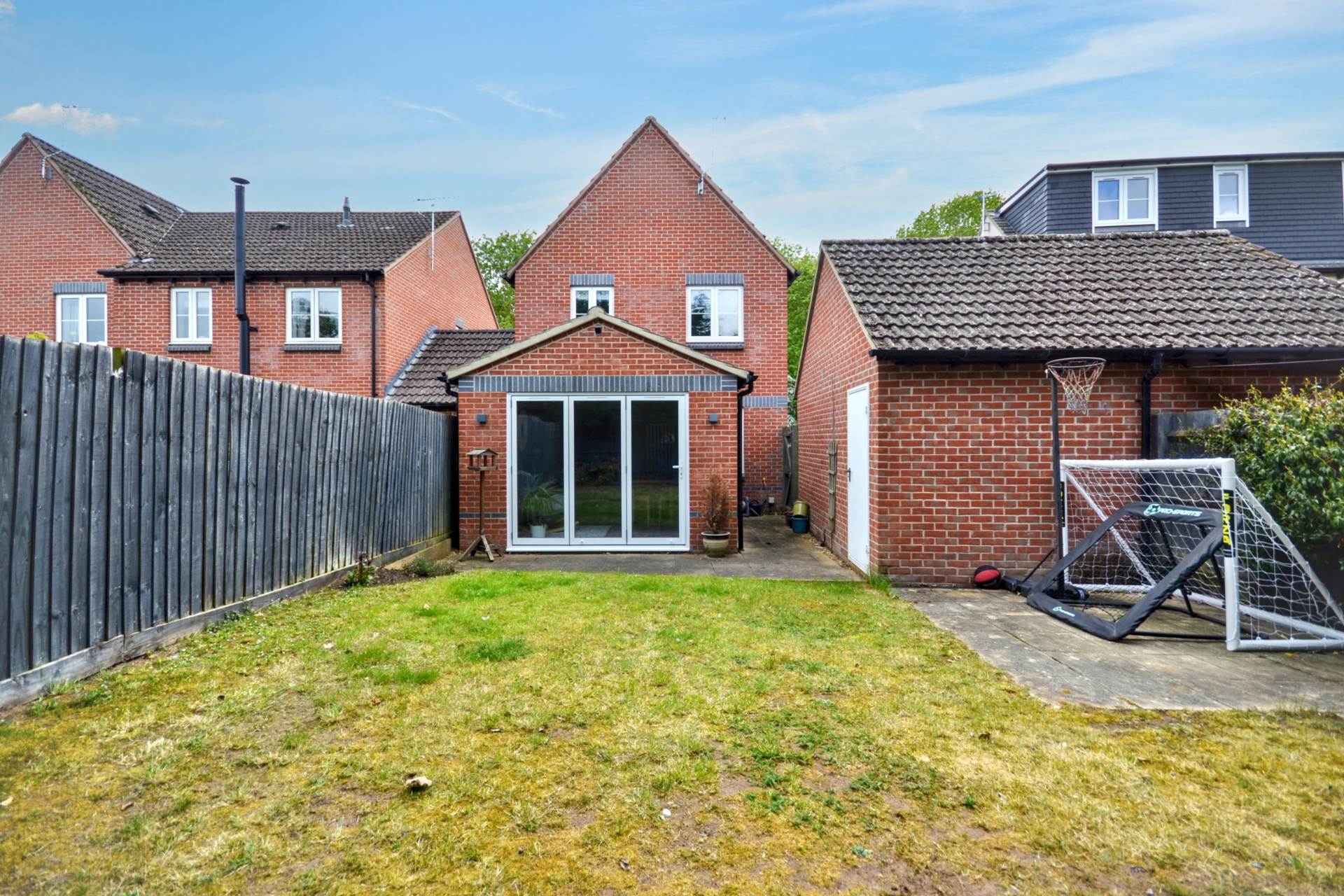 Orchard Close, Bredon, Tewkesbury, Gloucestershire, Image 18