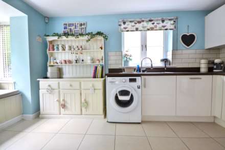 Orchard Close, Bredon, Tewkesbury, Gloucestershire, Image 3