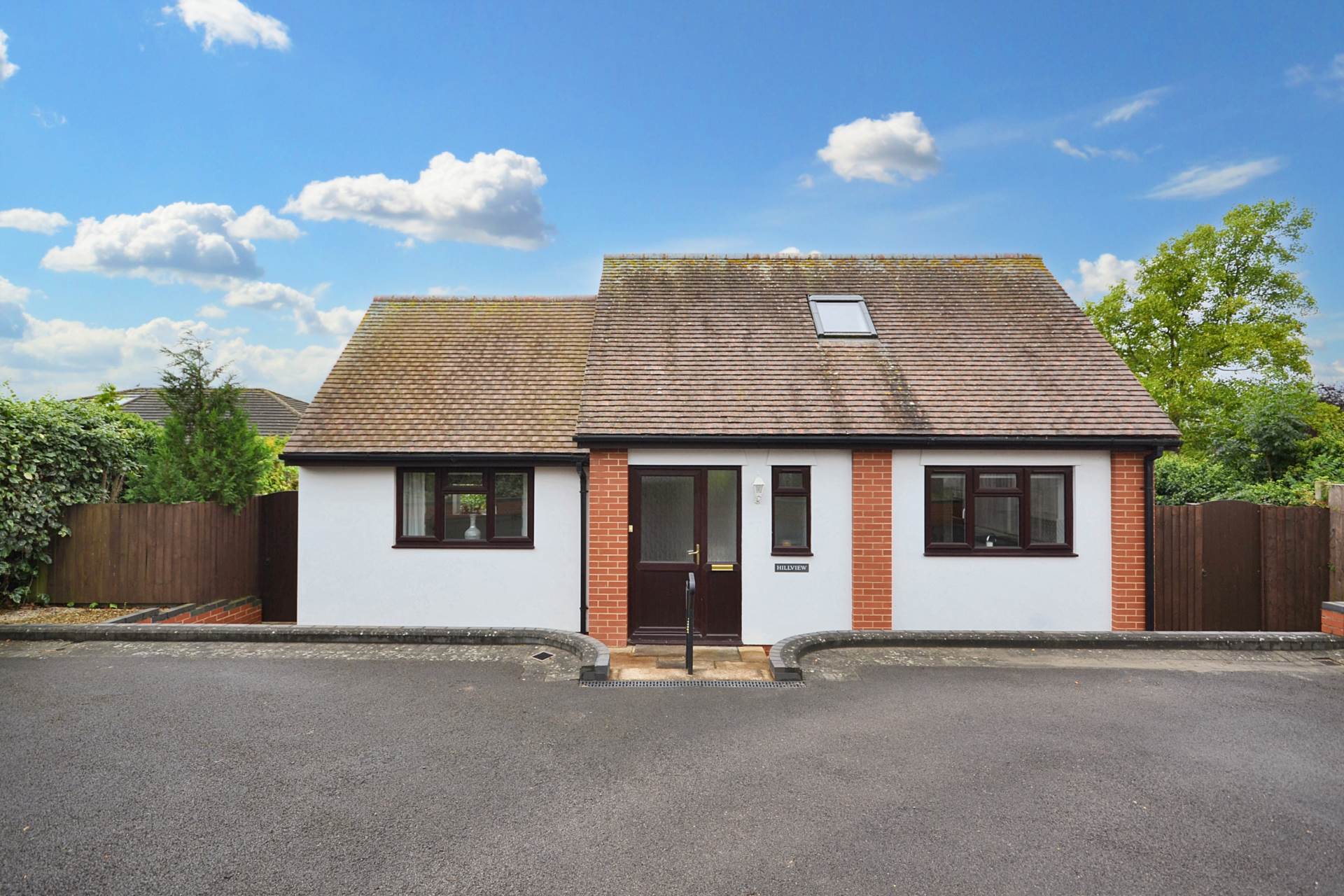 Henley Bank Lane, Brockworth, Gloucestershire, Image 22