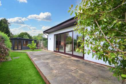 Henley Bank Lane, Brockworth, Gloucestershire, Image 20
