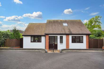 Henley Bank Lane, Brockworth, Gloucestershire, Image 22