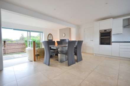 Henley Bank Lane, Brockworth, Gloucestershire, Image 3