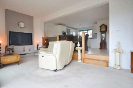Henley Bank Lane, Brockworth, Gloucestershire, Image 8