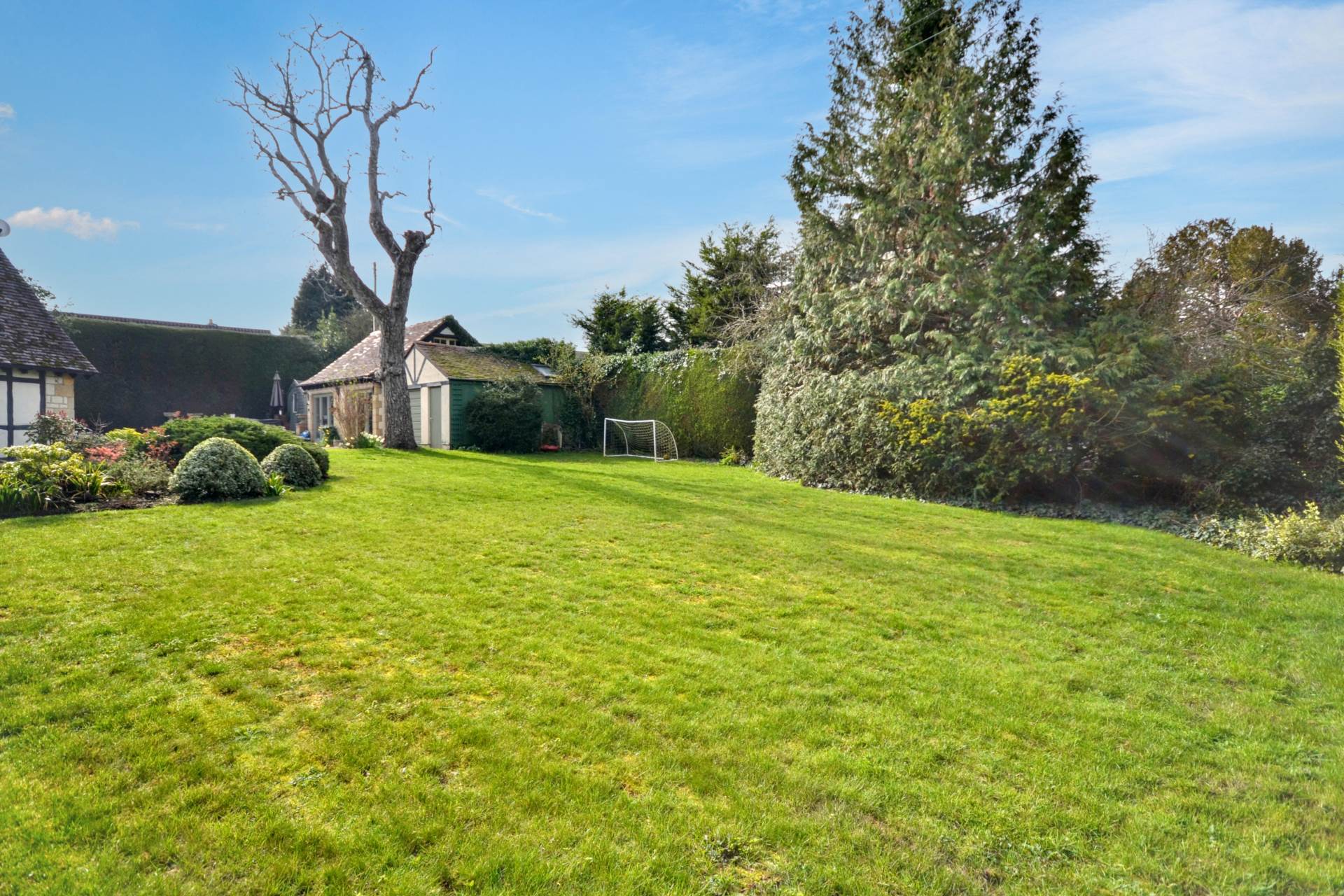 Bredon, Tewkesbury, Gloucestershire, Image 2