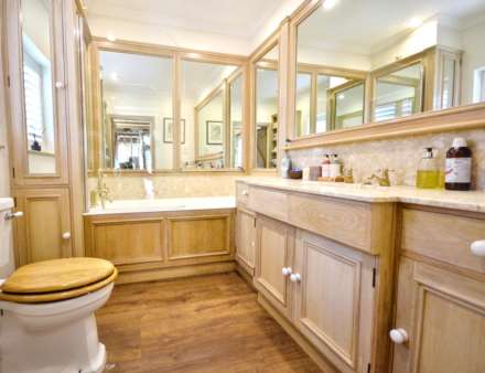 Bredon, Tewkesbury, Gloucestershire, Image 12