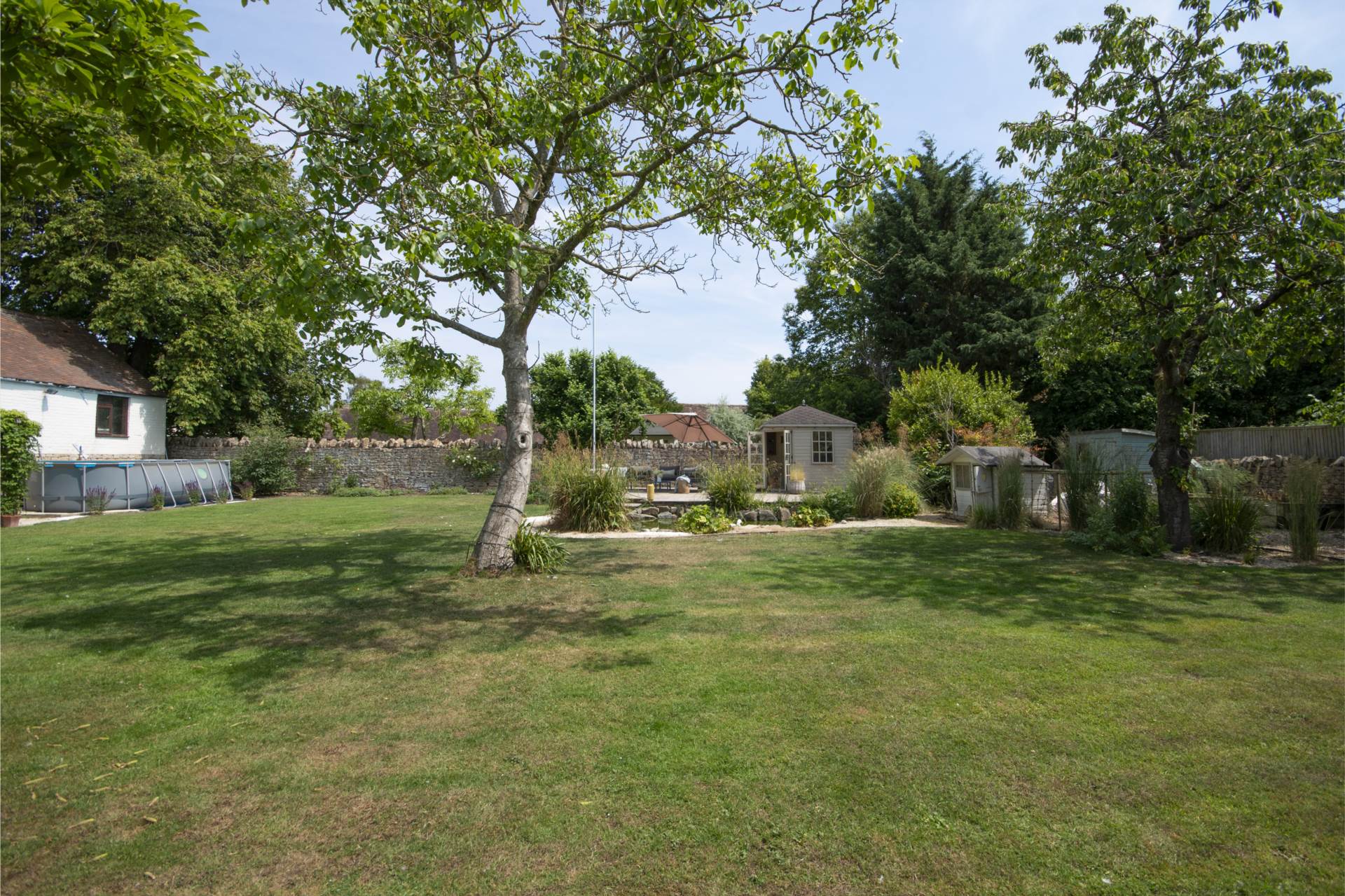 Main Road, Bredon, Tewkesbury, Gloucestershire, Image 2
