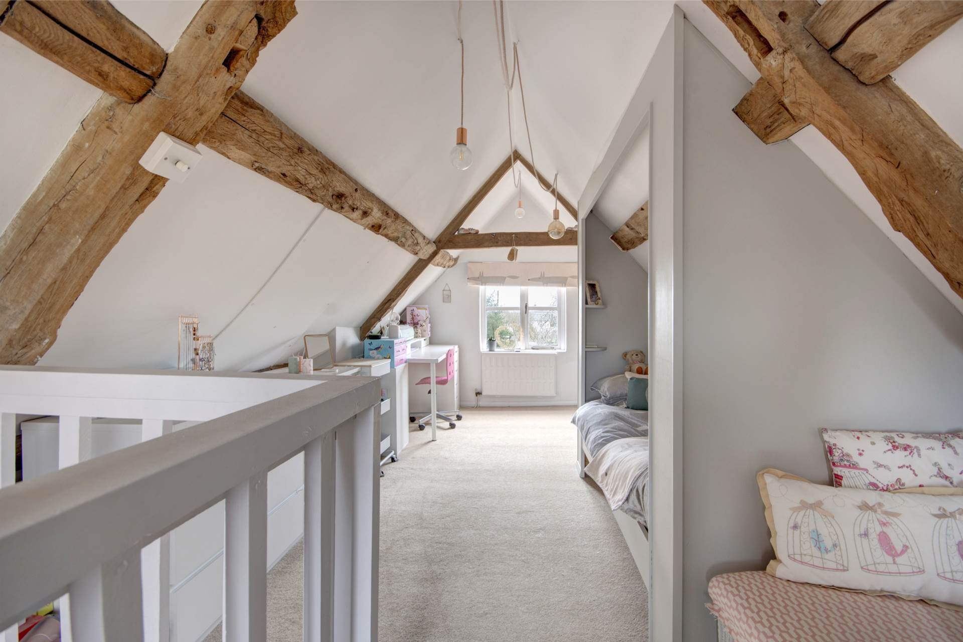 Main Road, Bredon, Tewkesbury, Gloucestershire, Image 25