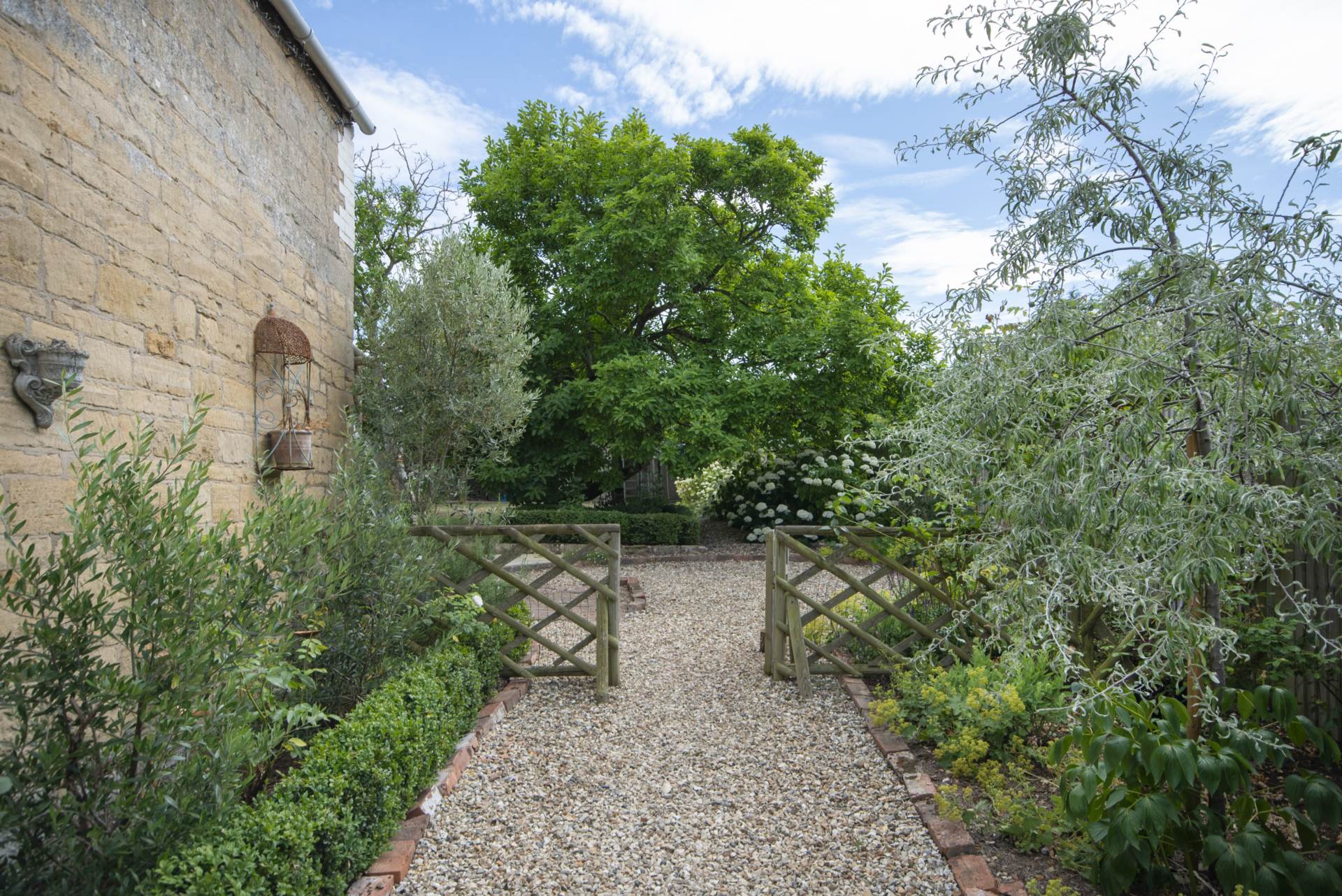 Main Road, Bredon, Tewkesbury, Gloucestershire, Image 29