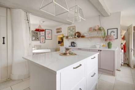 Main Road, Bredon, Tewkesbury, Gloucestershire, Image 12