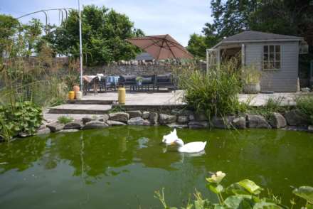 Main Road, Bredon, Tewkesbury, Gloucestershire, Image 20