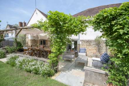 Main Road, Bredon, Tewkesbury, Gloucestershire, Image 33