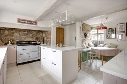 Main Road, Bredon, Tewkesbury, Gloucestershire, Image 9