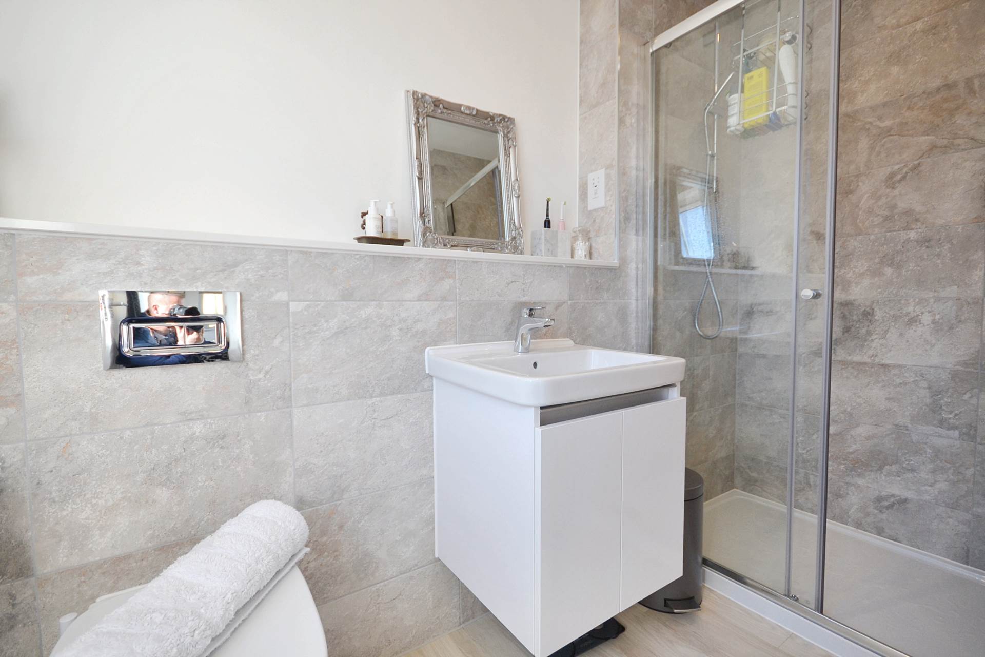 Brentyard Close, Alderton, Tewkesbury, Gloucestershire, Image 11