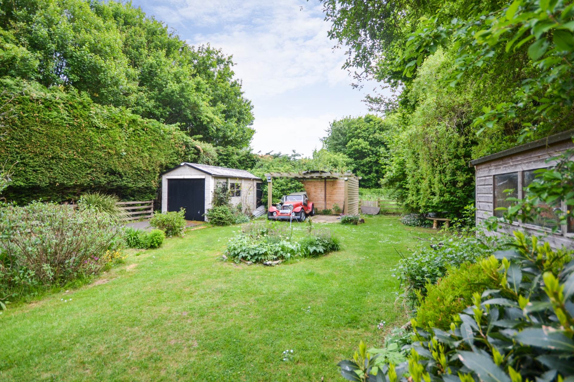 Main Street, Westmancote, Gloucestershire, Image 14