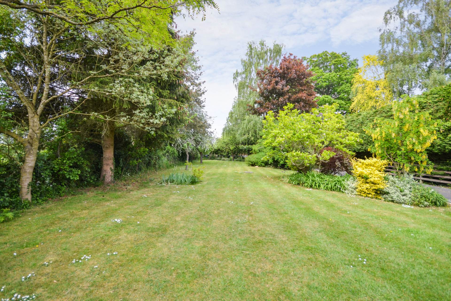 Main Street, Westmancote, Gloucestershire, Image 2