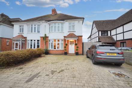 4 Bedroom Semi-Detached, Shaw Green Lane, Prestbury, Gloucestershire