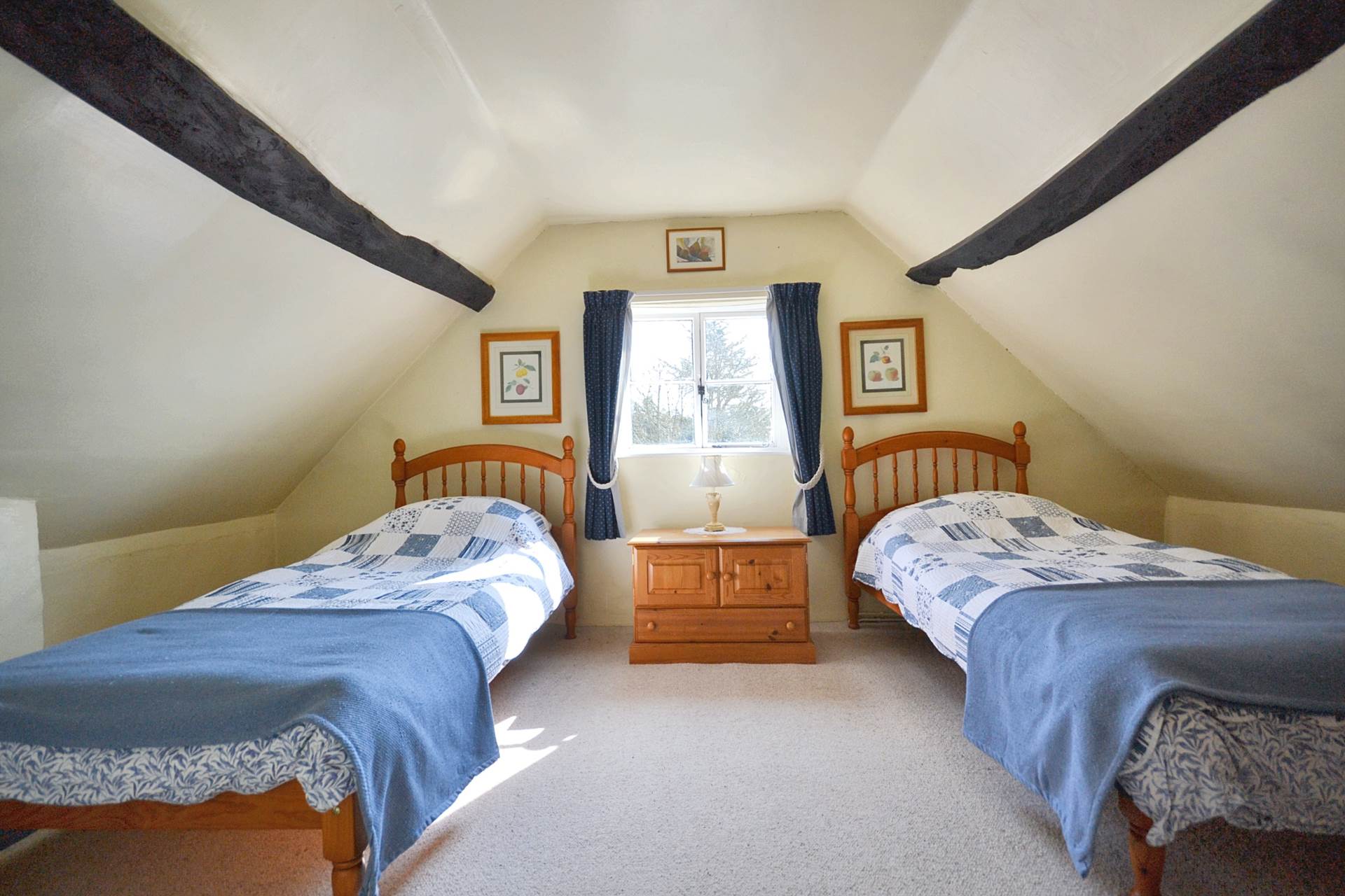 Church End. Twyning, Tewkesbury, Gloucestershire, Image 25