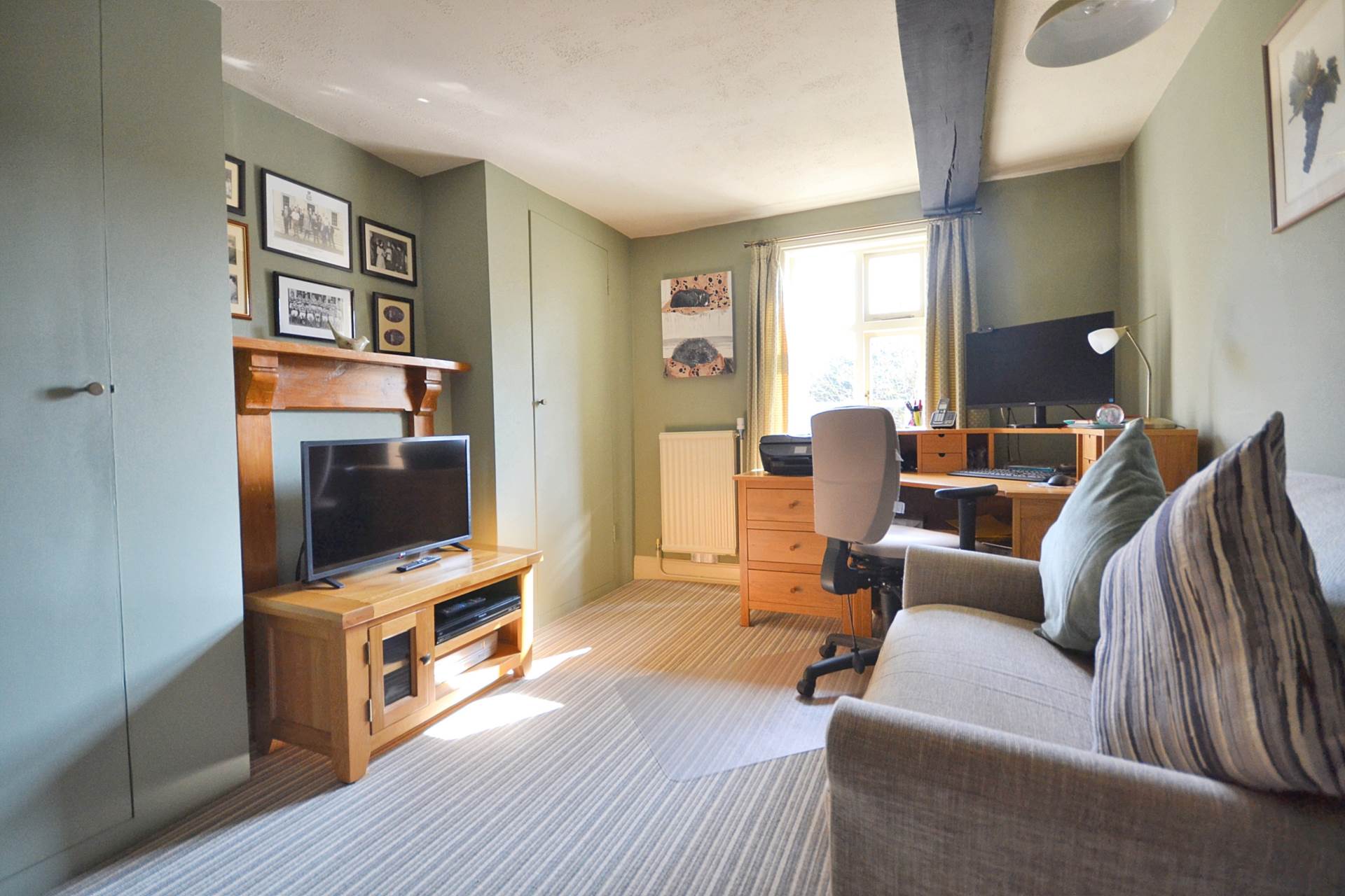 Church End. Twyning, Tewkesbury, Gloucestershire, Image 26